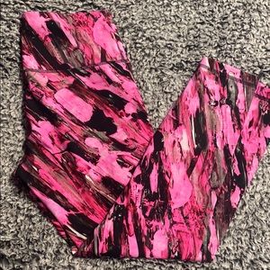 Wunder under 25” leggings